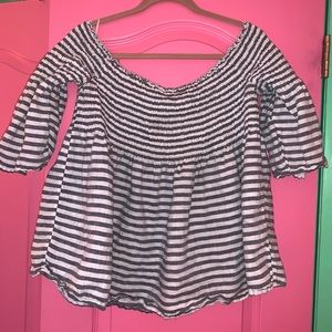 C&c off the shoulder XL